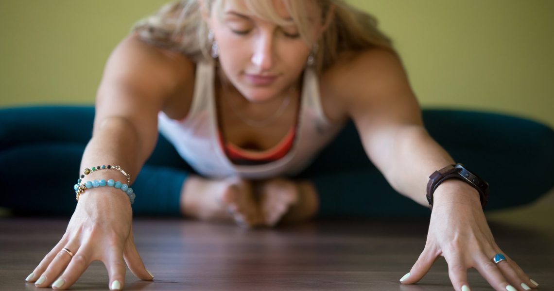 Qu’est-ce que le yoga restauratif et quels sont ses bienfaits ?